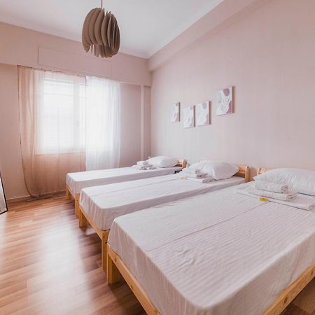 The Easy In Thiseio Next To Ancient Атина Екстериор снимка