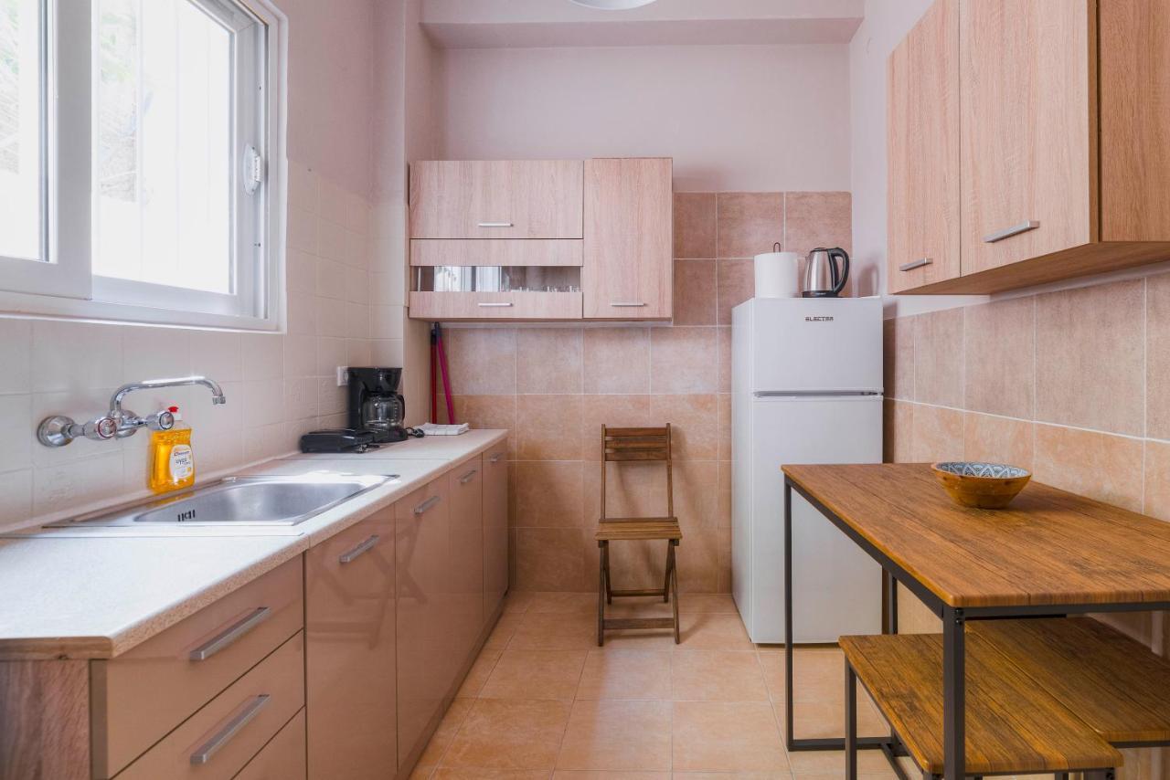 The Easy In Thiseio Next To Ancient Атина Екстериор снимка